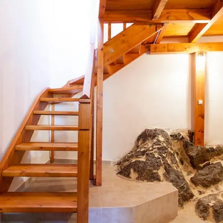 Villa Beautiful Stone Mansion In Apostoli Pediados Kastellion