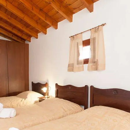 Villa Beautiful Stone Mansion In Apostoli Pediados *
