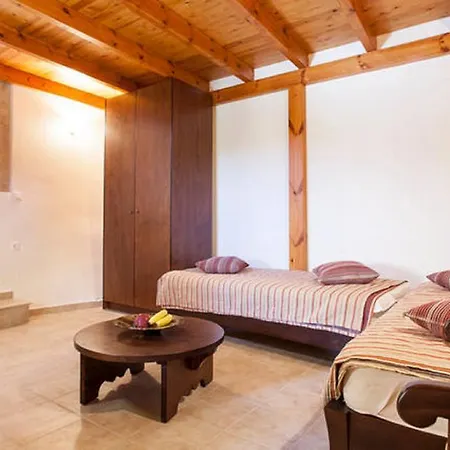 Beautiful Stone Mansion In Apostoli Pediados Kastellion
